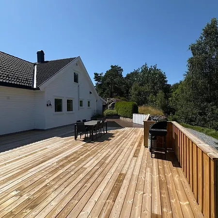 Sea View - 15 Min From Arendalsuka グリムスタ